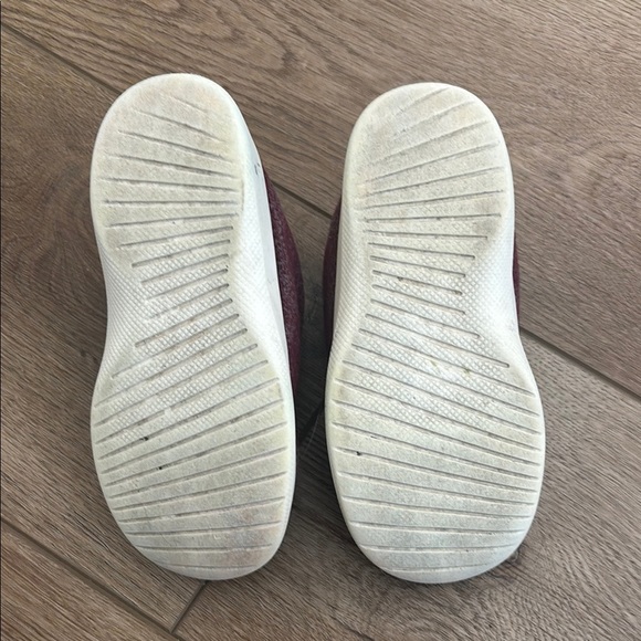 Kids Maroon Allbirds Sneakers - Picture 3 of 3